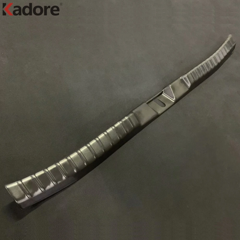 Rear Trunk Bumper Cover Trim F - Bumper Plate 10Kg recensione e prezzo