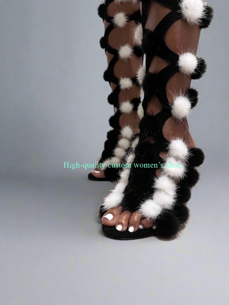 Pointed Toes White Pom-Pom Dec - Crossfit Outfit recensione e prezzo